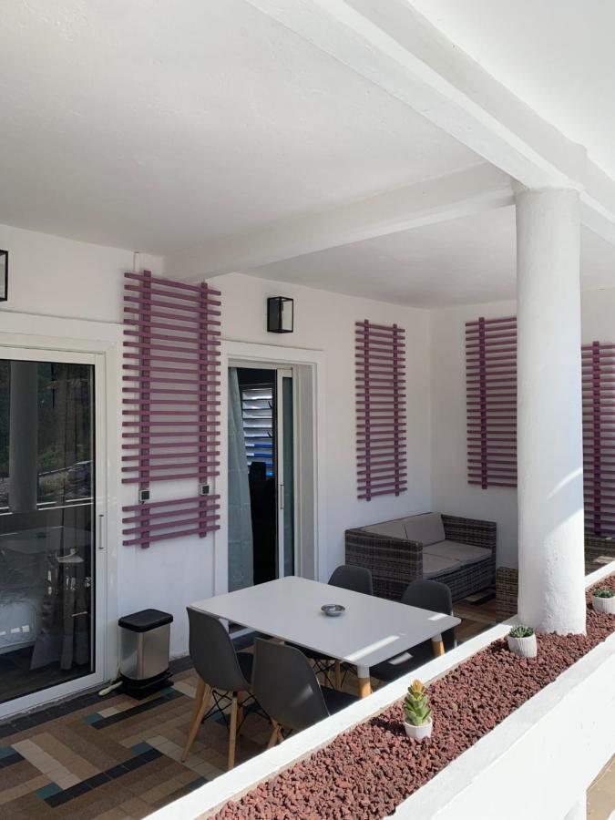Hotel Le Petit Randonneur Cilaos Bagian luar foto