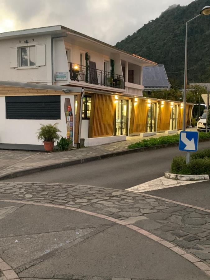 Hotel Le Petit Randonneur Cilaos Bagian luar foto