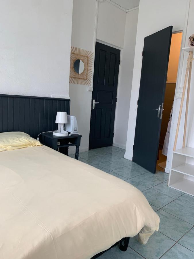 Hotel Le Petit Randonneur Cilaos Bagian luar foto