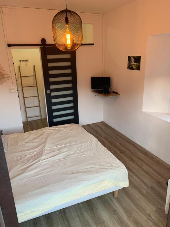 Hotel Le Petit Randonneur Cilaos Bagian luar foto